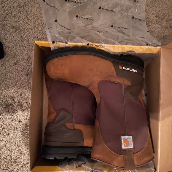 Size: 13M, color: carhartt brown, and like new. Any ?s, just ask. - Picture 3 of 4